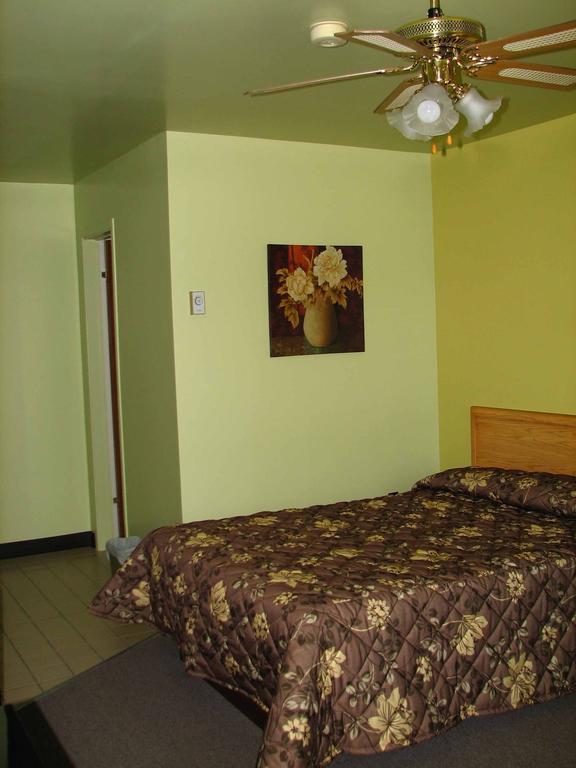 Cap-des-Rosiers Hotel-Motel Le Pharillon חדר תמונה